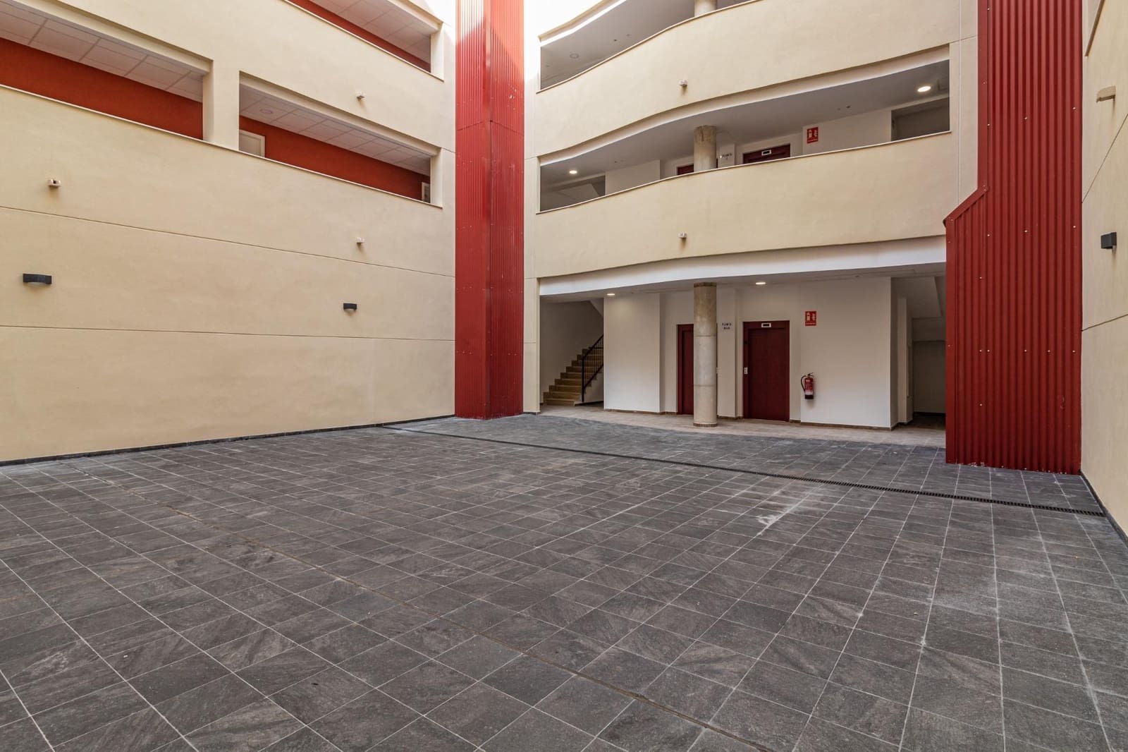 Garasje til salgs i Oropesa  - € 7 000 (Ref: 8133817)