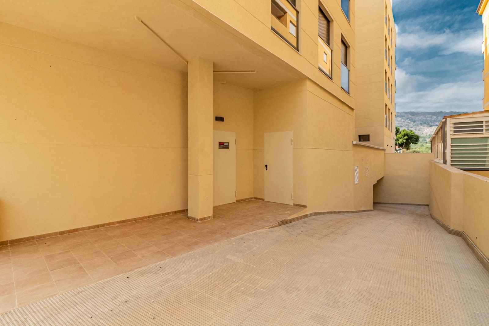 Garasje til salgs i Oropesa  - € 7 000 (Ref: 8133817)