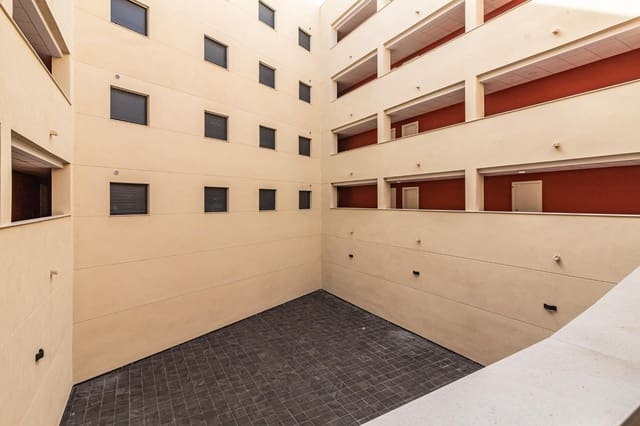 Autotalli myytävänä paikassa Oropesa  - 7 000 € (Ref: 8133817)