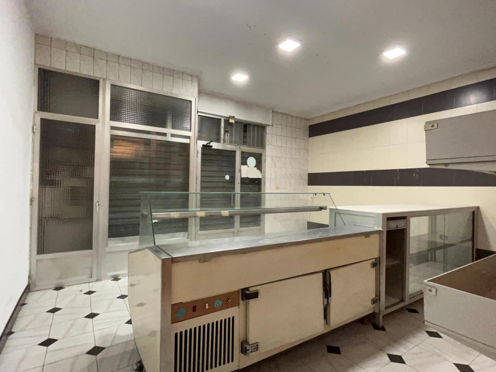 2 chambre Local Commercial à vendre à Vila-real - 169 000 € (Ref: 8142717)