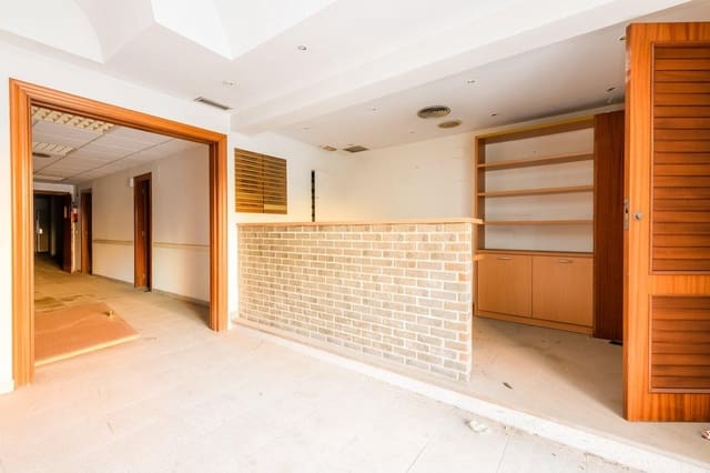 Commercial for sale in Este, Castelló de la Plana - € 194,000 (Ref: 8162134)