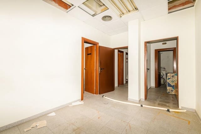 Commercial for sale in Este, Castelló de la Plana - € 194,000 (Ref: 8162134)