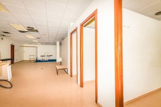 Commercial for sale in Este, Castelló de la Plana - € 194,000 (Ref: 8162134)