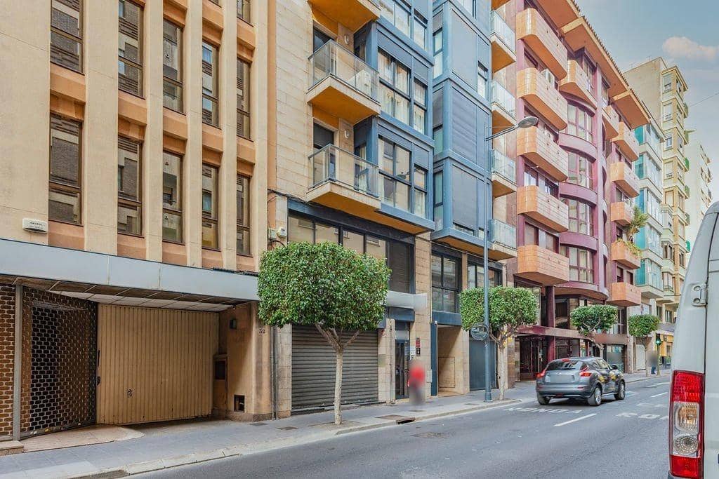 Commercial for sale in Castello de la Plana - € 169,800 (Ref: 8162136)