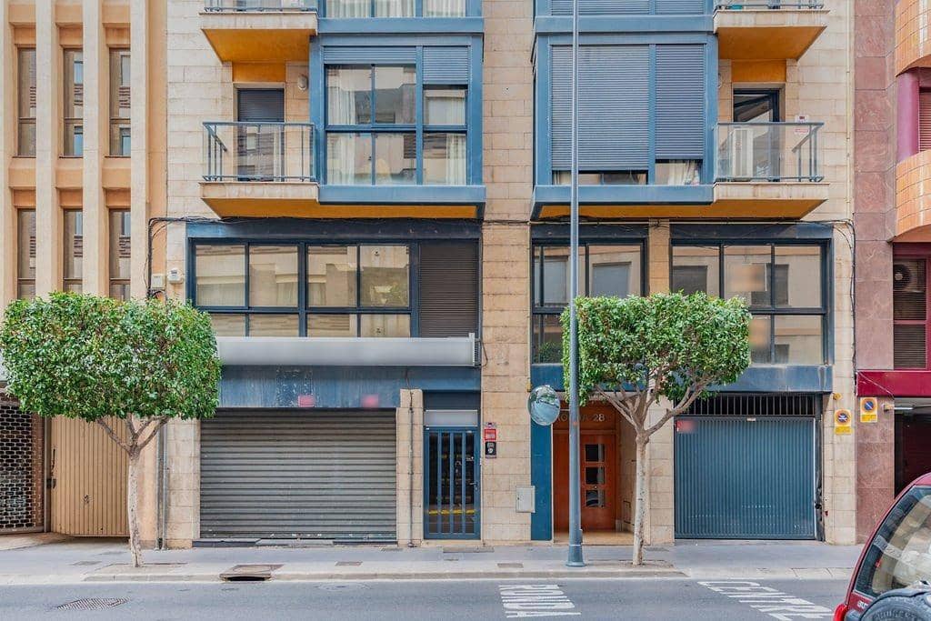 Commercial for sale in Castello de la Plana - € 169,800 (Ref: 8162136)