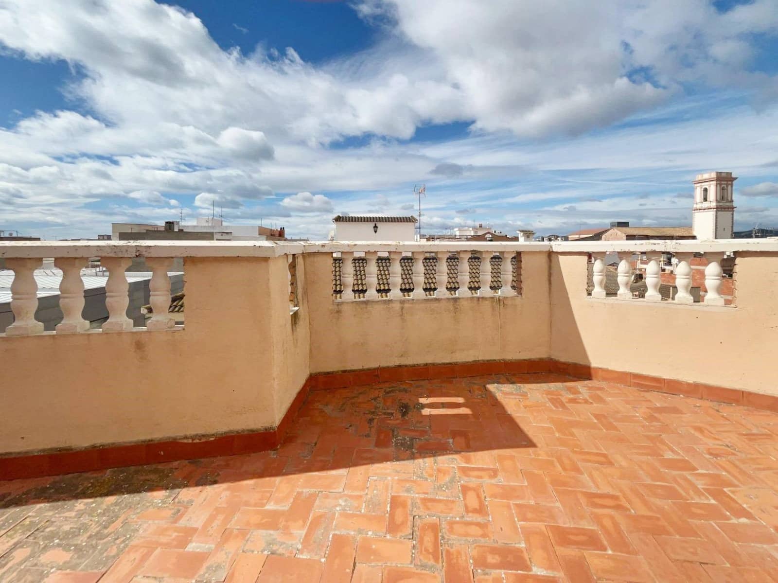 5 bedroom Townhouse for sale in Moncofa - € 175,000 (Ref: 8385095)