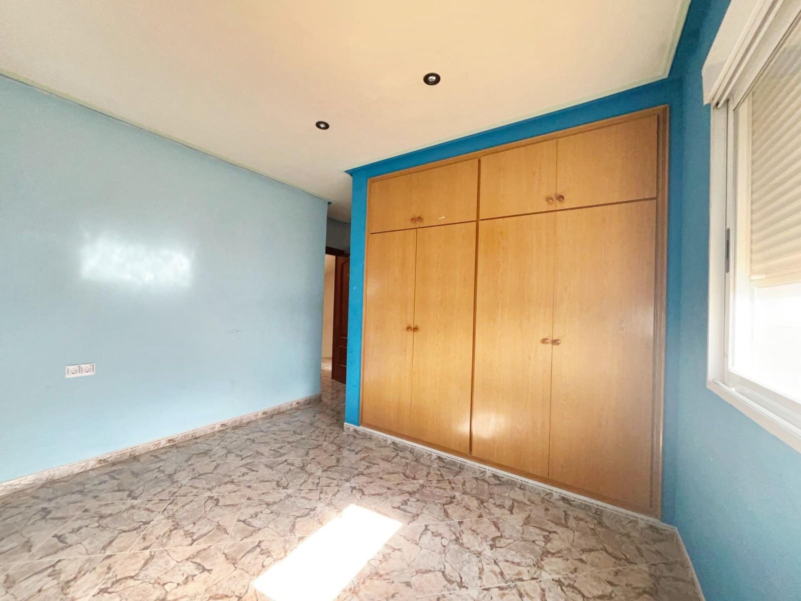 5 bedroom Townhouse for sale in Moncofa - € 175,000 (Ref: 8385095)