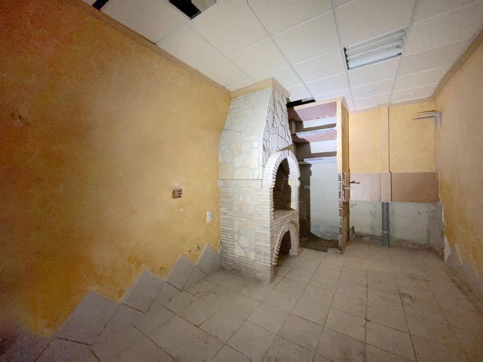 5 bedroom Townhouse for sale in Moncofa - € 175,000 (Ref: 8385095)