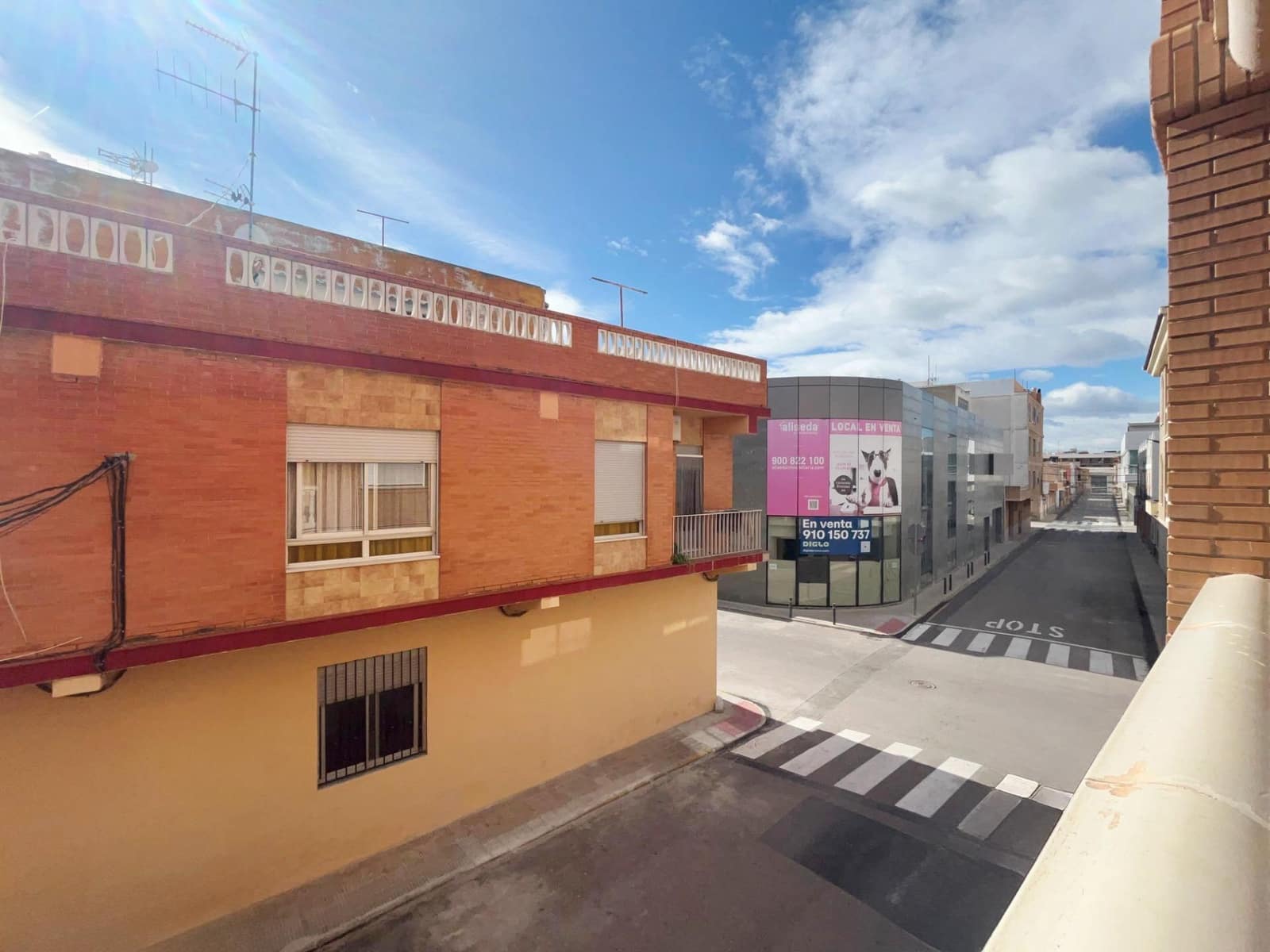 5 bedroom Townhouse for sale in Moncofa - € 175,000 (Ref: 8385095)