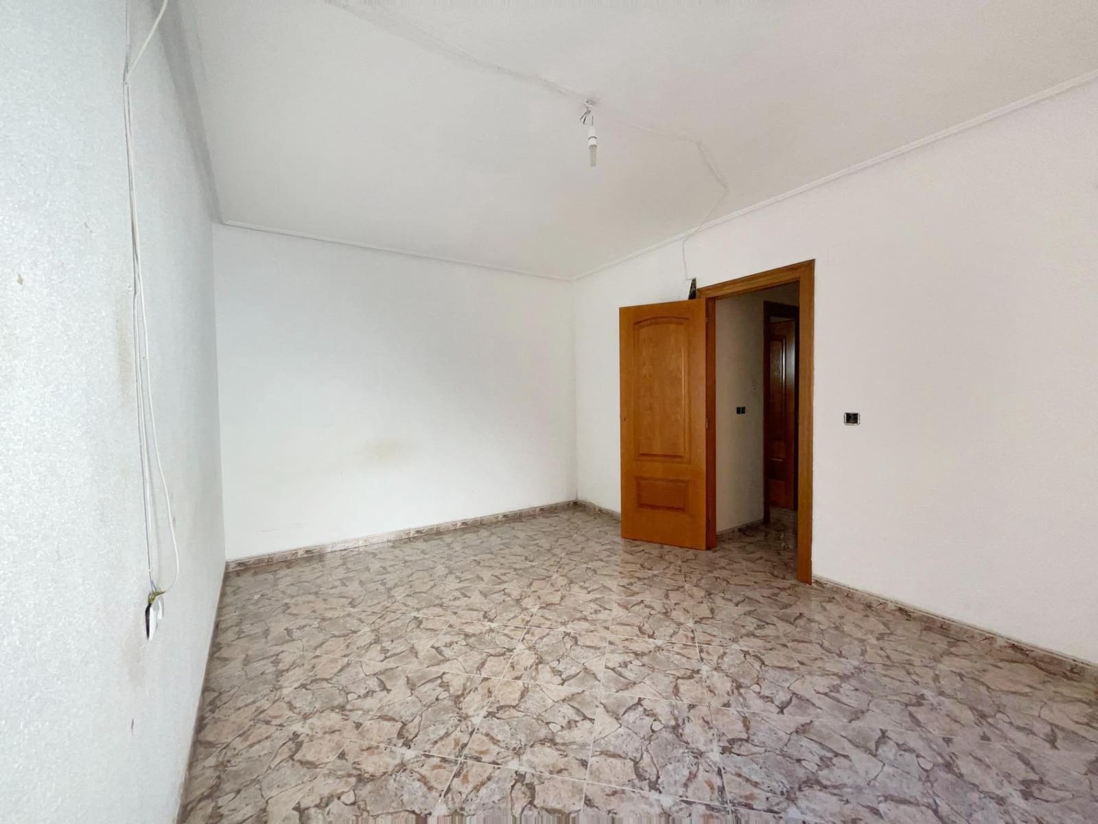 5 bedroom Townhouse for sale in Moncofa - € 175,000 (Ref: 8385095)