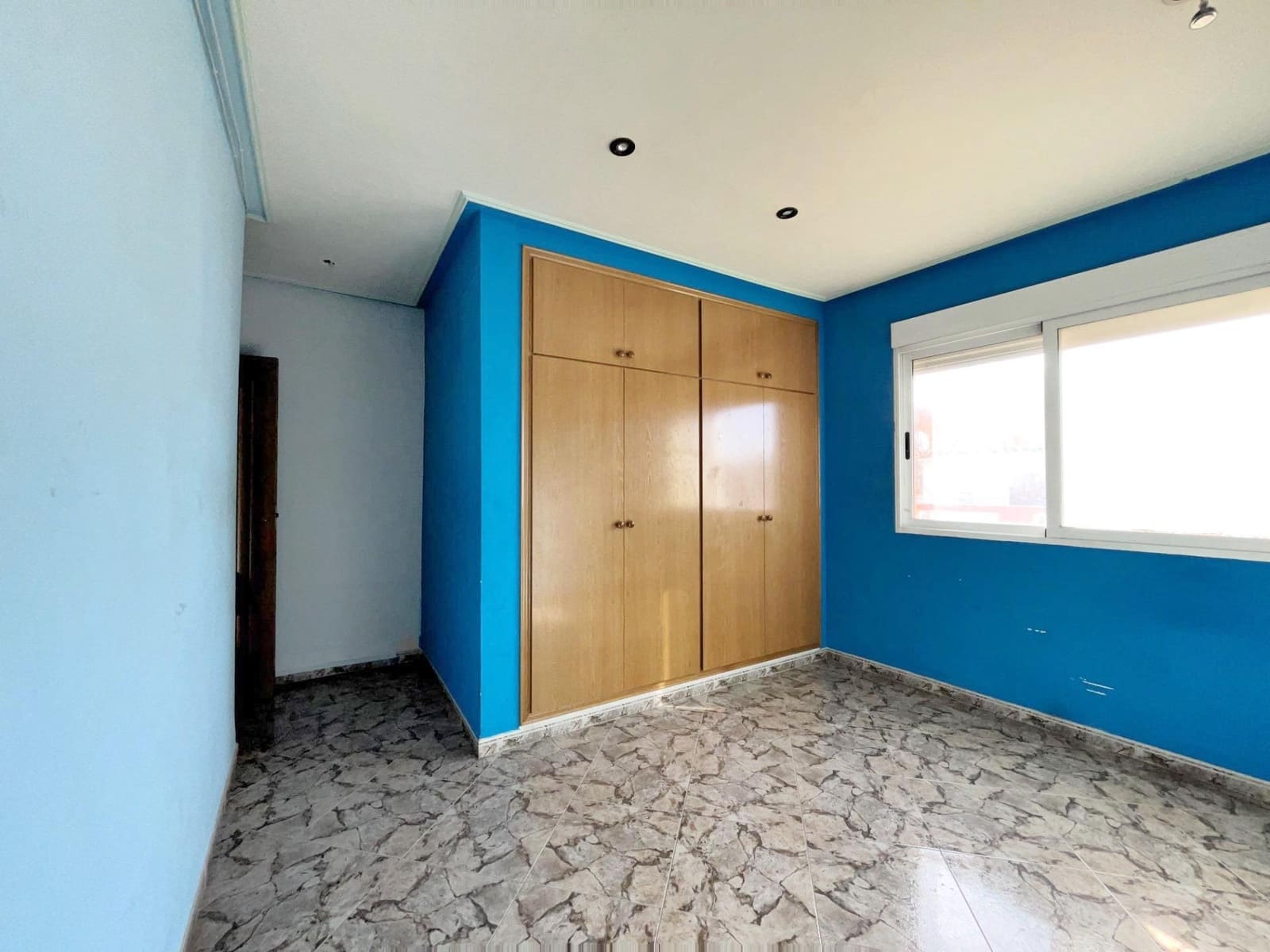 5 bedroom Townhouse for sale in Moncofa - € 175,000 (Ref: 8385095)