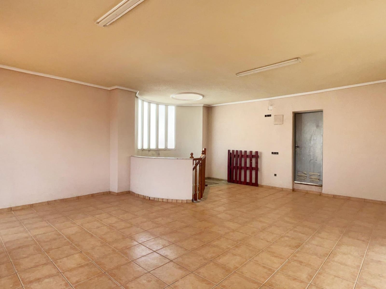 5 bedroom Townhouse for sale in Moncofa - € 175,000 (Ref: 8385095)