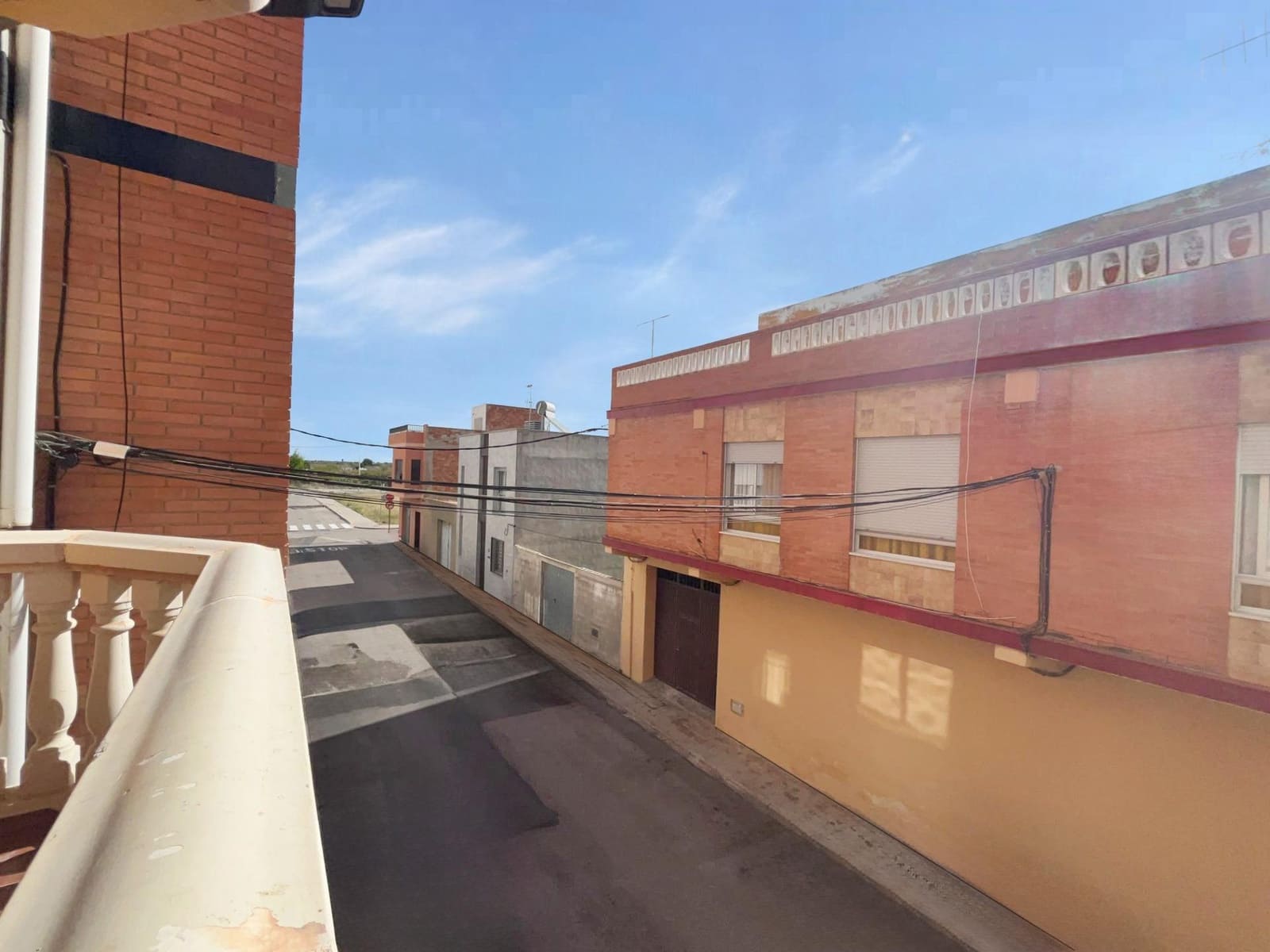 5 bedroom Townhouse for sale in Moncofa - € 175,000 (Ref: 8385095)