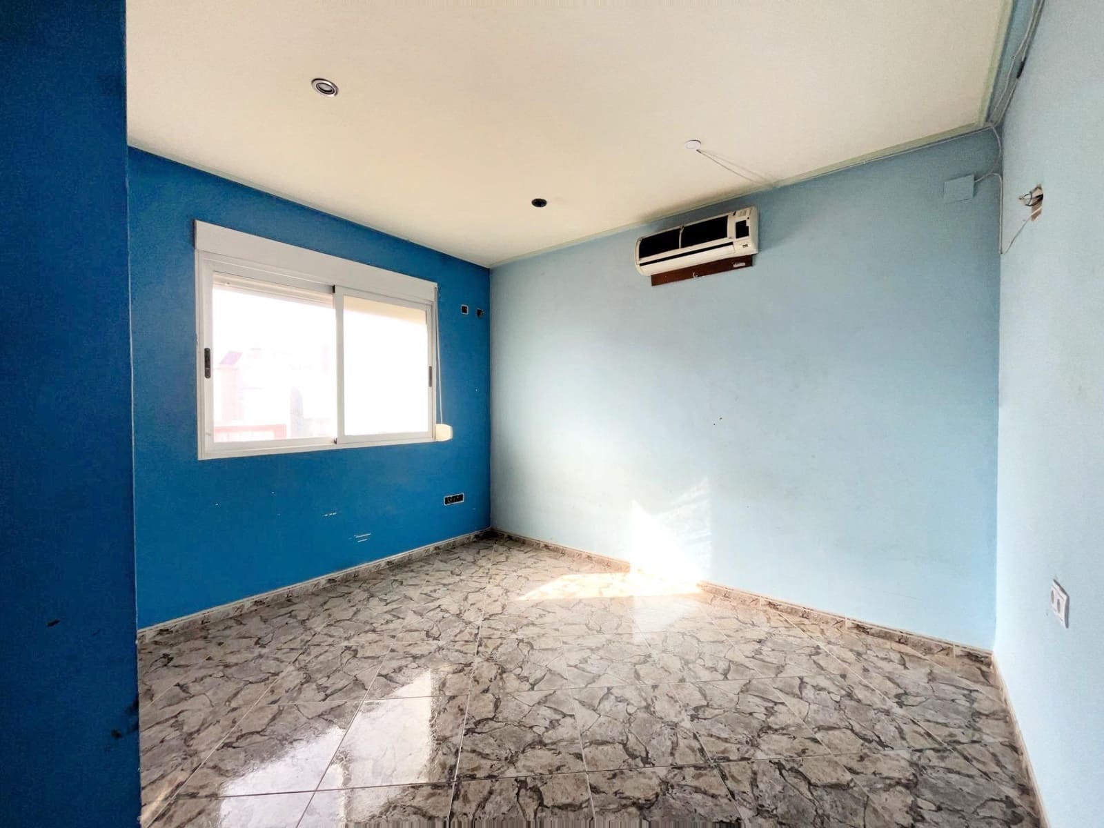 5 bedroom Townhouse for sale in Moncofa - € 175,000 (Ref: 8385095)