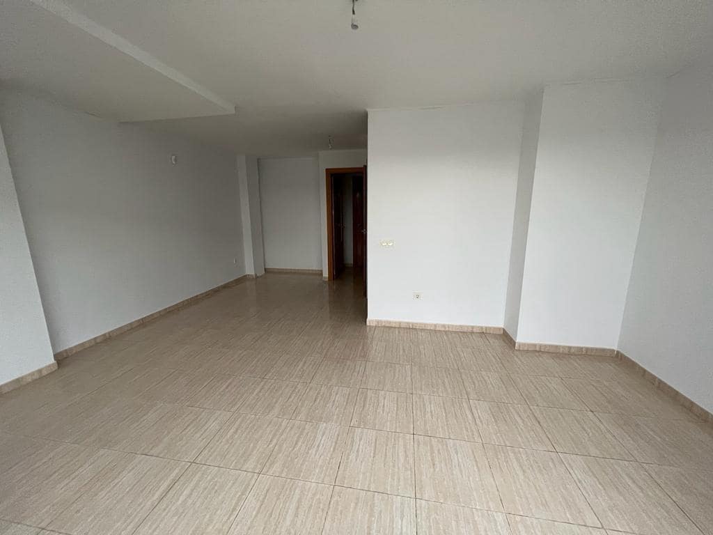 3 soveværelse Semi-Rækkehus til salg i La Salzedella med garage - € 73.500 (Ref: 8428828)