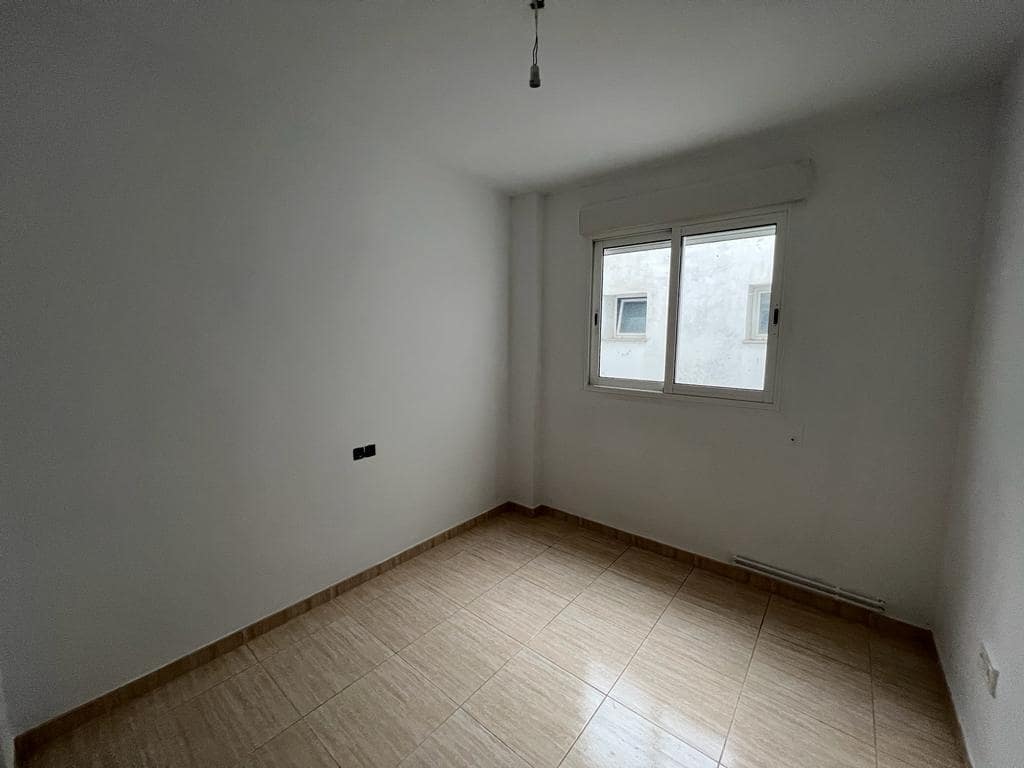 3 soveværelse Semi-Rækkehus til salg i La Salzedella med garage - € 73.500 (Ref: 8428828)