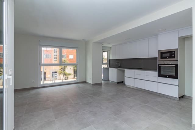 3 makuuhuone Asunto myytävänä paikassa Sur, Castelló de la Plana - 280 000 € (Ref: 8437097)