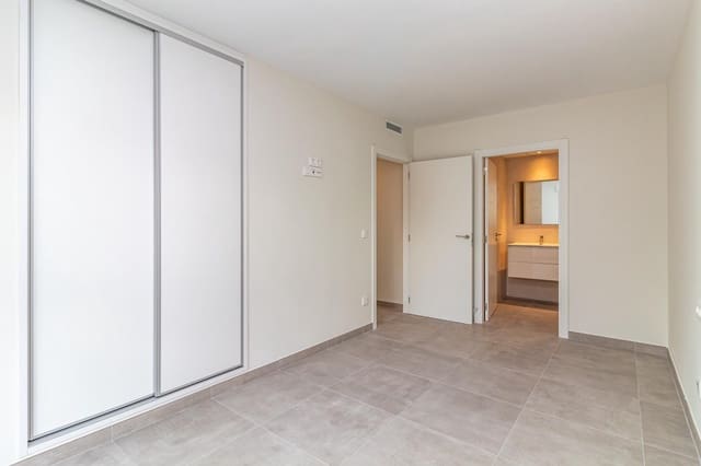 3 makuuhuone Asunto myytävänä paikassa Sur, Castelló de la Plana - 280 000 € (Ref: 8437097)