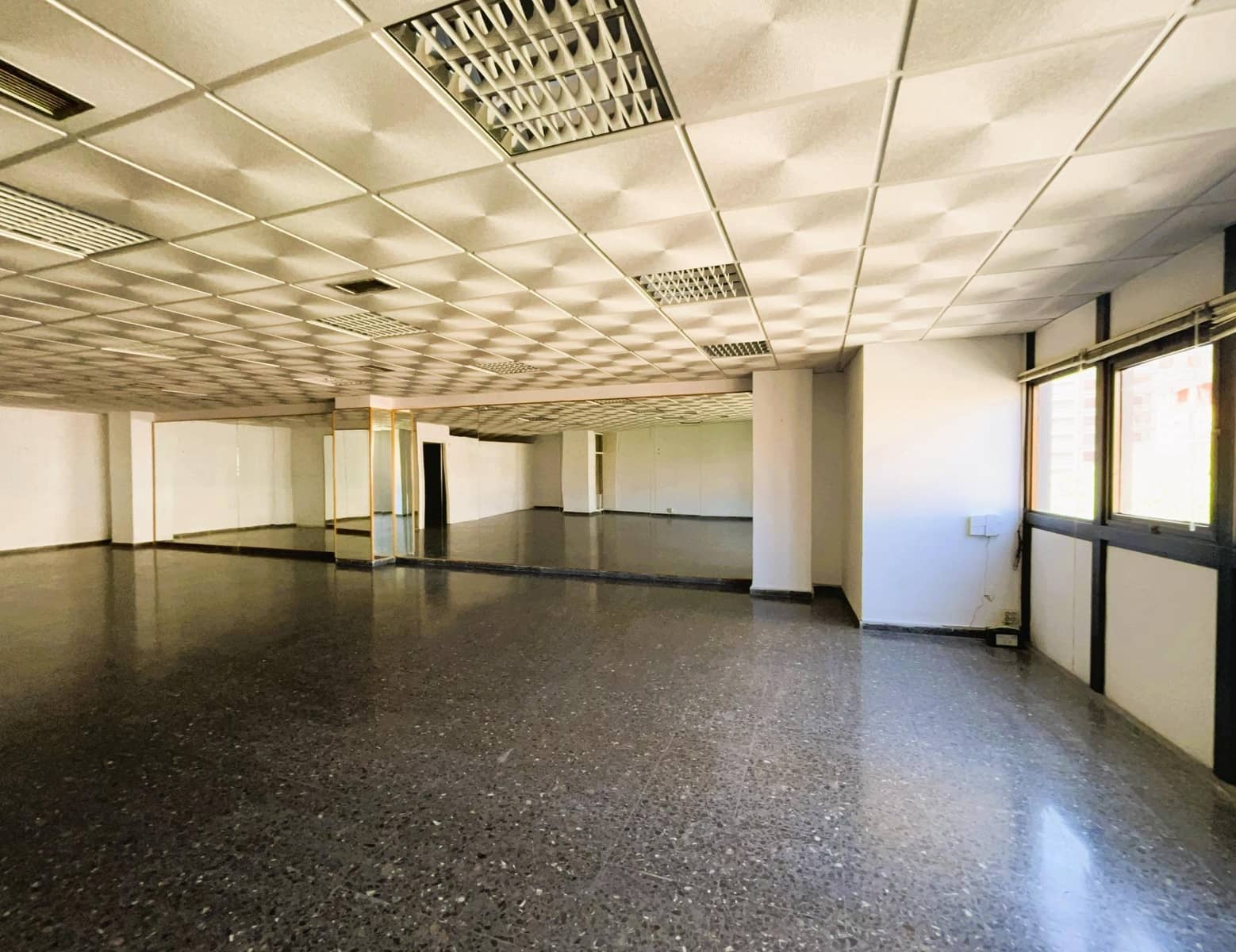 Ufficio in vendita in Castello de la Plana - 99.000 € (Rif: 8573988)