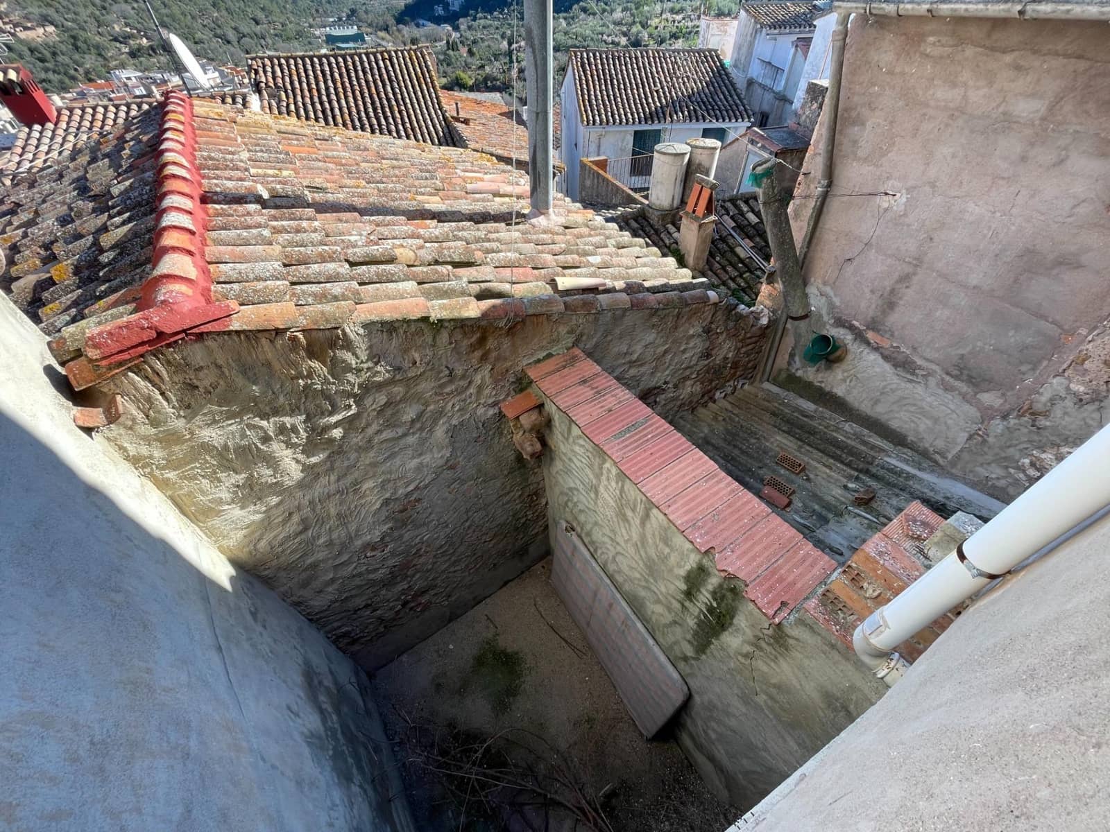 3 soverom Hus til salgs i Eslida - € 35 000 (Ref: 8601750)