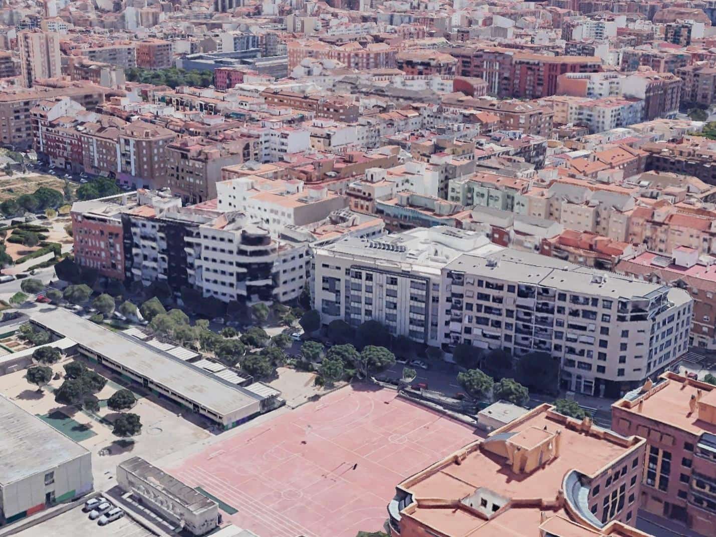 Commerciale in vendita in Castello de la Plana - 265.000 € (Rif: 8671932)