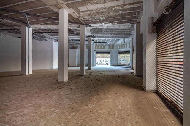 Kommersiell till salu i Sur, Castelló de la Plana - 265 000 € (Ref: 8671932)