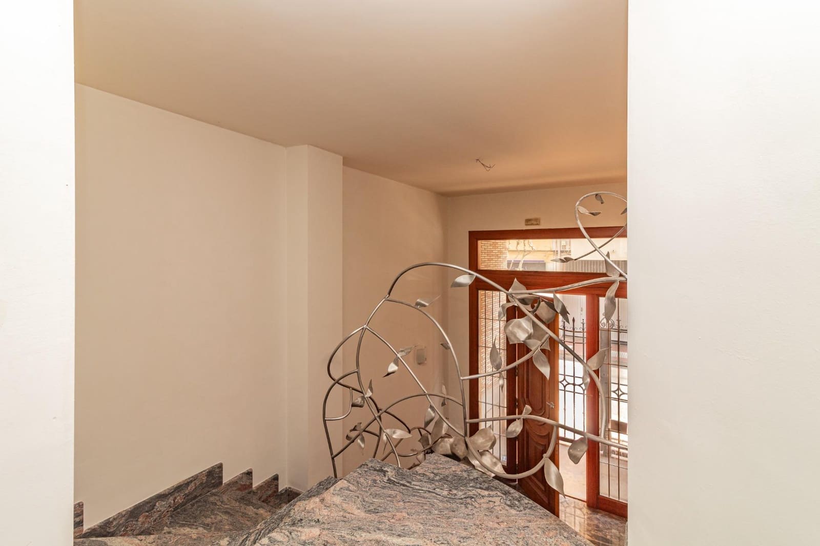 5 soverom Villa til salgs i Castello de la Plana med garasje - € 600 000 (Ref: 8828563)