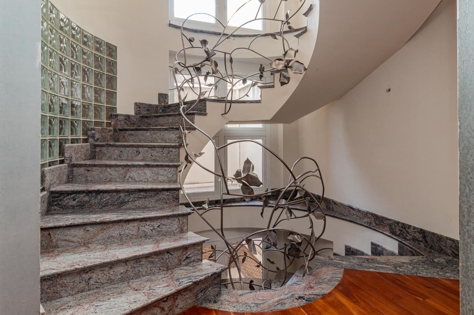 5 sypialnia Willa na sprzedaż w Castello de la Plana z garażem - 600 000 € (Ref: 8828563)