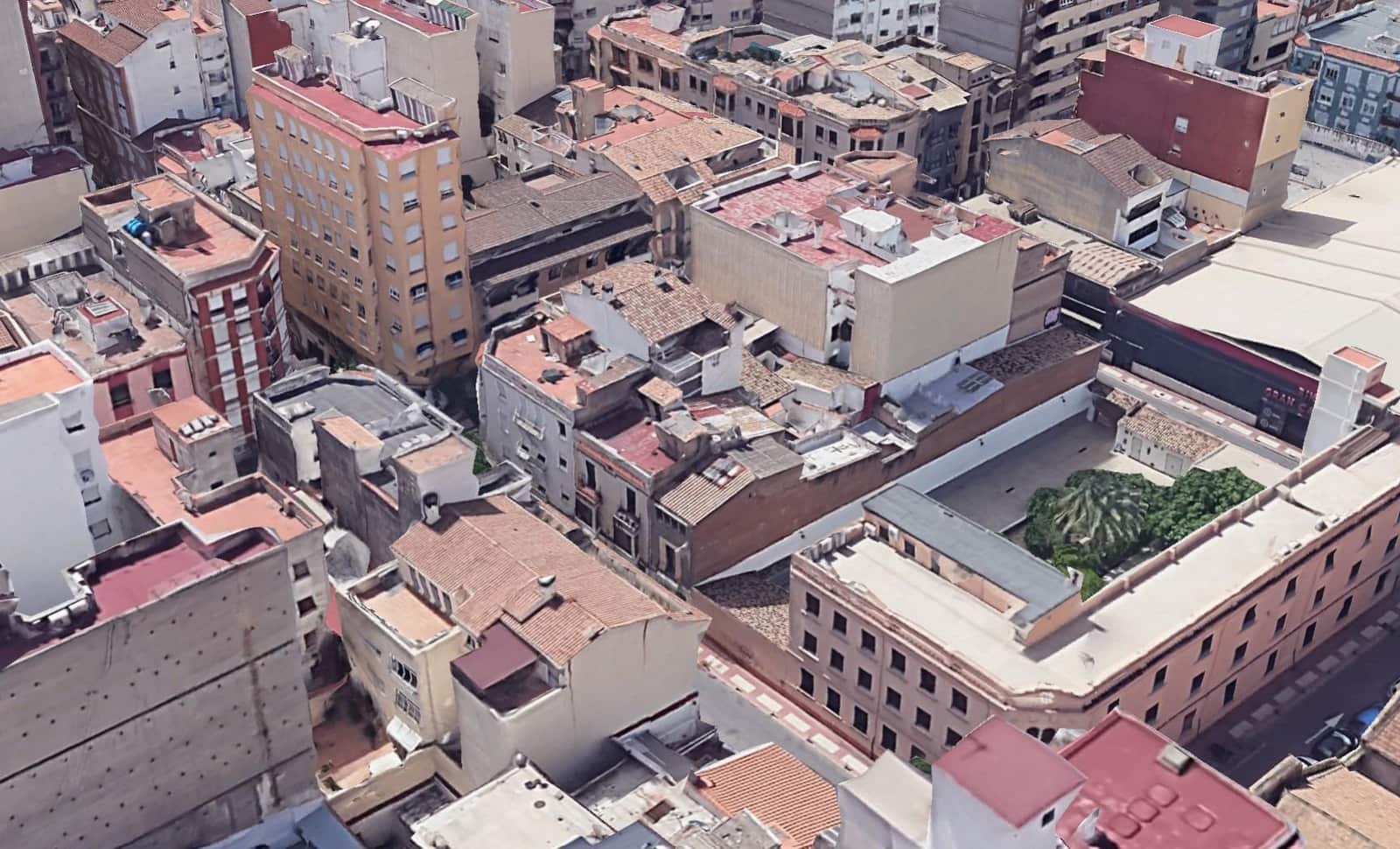 5 soveværelse Villa til salg i Castello de la Plana med garage - € 600.000 (Ref: 8828563)