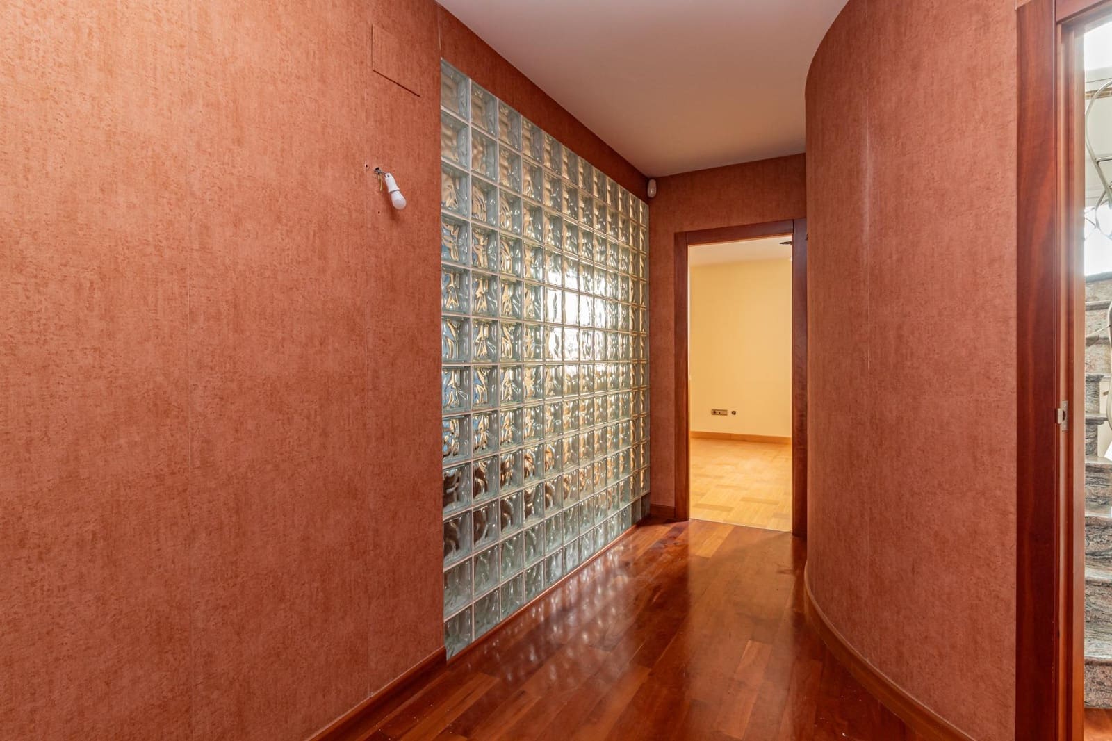 5 sypialnia Willa na sprzedaż w Castello de la Plana z garażem - 600 000 € (Ref: 8828563)