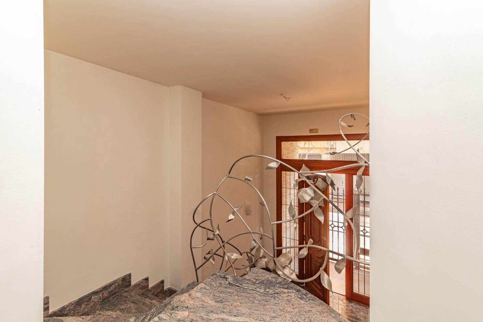 5 sypialnia Willa na sprzedaż w Castello de la Plana z garażem - 600 000 € (Ref: 8828563)