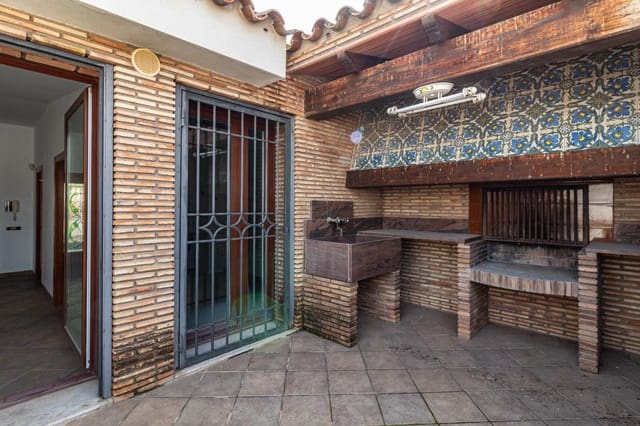 5 camera da letto Villa in vendita in Centro, Castelló de la Plana con garage - 525.000 € (Rif: 8828563)
