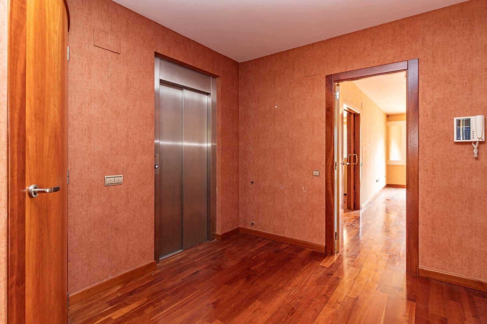 5 sypialnia Willa na sprzedaż w Castello de la Plana z garażem - 525 000 € (Ref: 8828563)