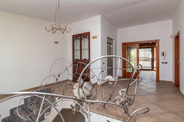 5 camera da letto Villa in vendita in Centro, Castelló de la Plana con garage - 525.000 € (Rif: 8828563)