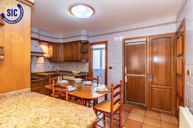 5 sovrum Lägenhet till salu i Vila-real - 270 000 € (Ref: 8841269)