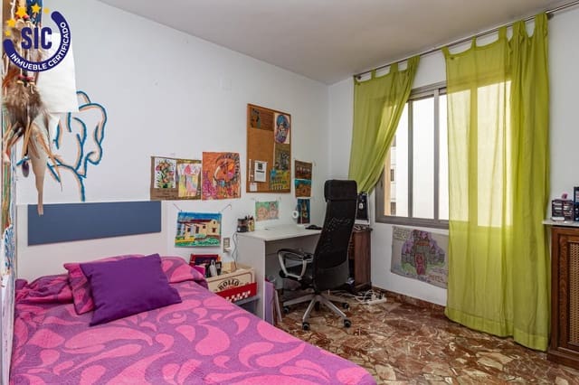 5 chambre Appartement à vendre à Centro, Castelló de la Plana - 325 000 € (Ref: 8928606)