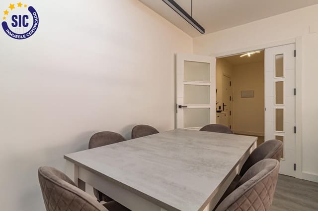 3 slaapkamer Flat te koop in Sur, Castelló de la Plana - € 207.000 (Ref: 9042156)