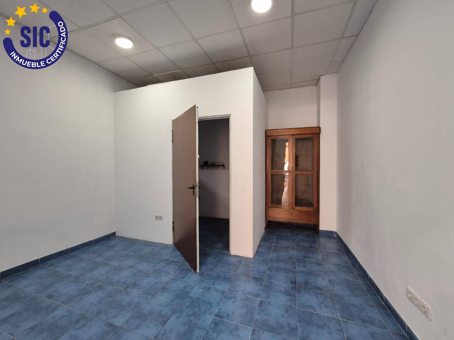 Commerciale in vendita in Castello de la Plana - 93.000 € (Rif: 9057483)