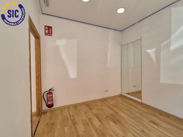 Kaupallinen myytävänä paikassa Centro, Castelló de la Plana - 93 000 € (Ref: 9057483)