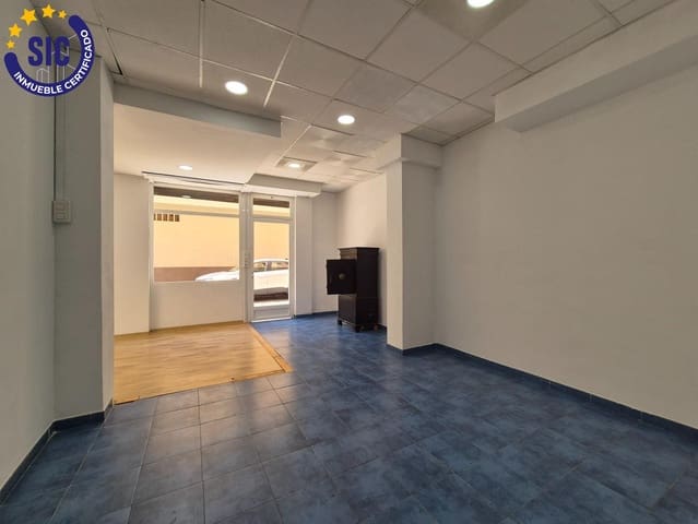 Kaupallinen myytävänä paikassa Centro, Castelló de la Plana - 93 000 € (Ref: 9057483)