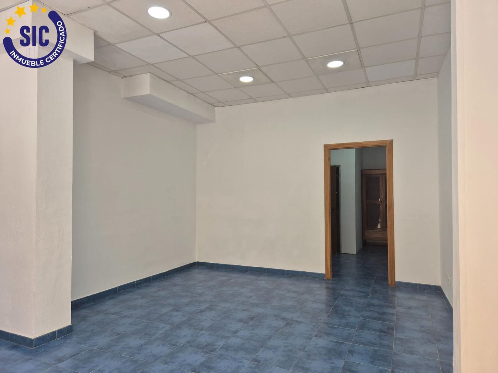 Commerciale in vendita in Castello de la Plana - 93.000 € (Rif: 9057483)