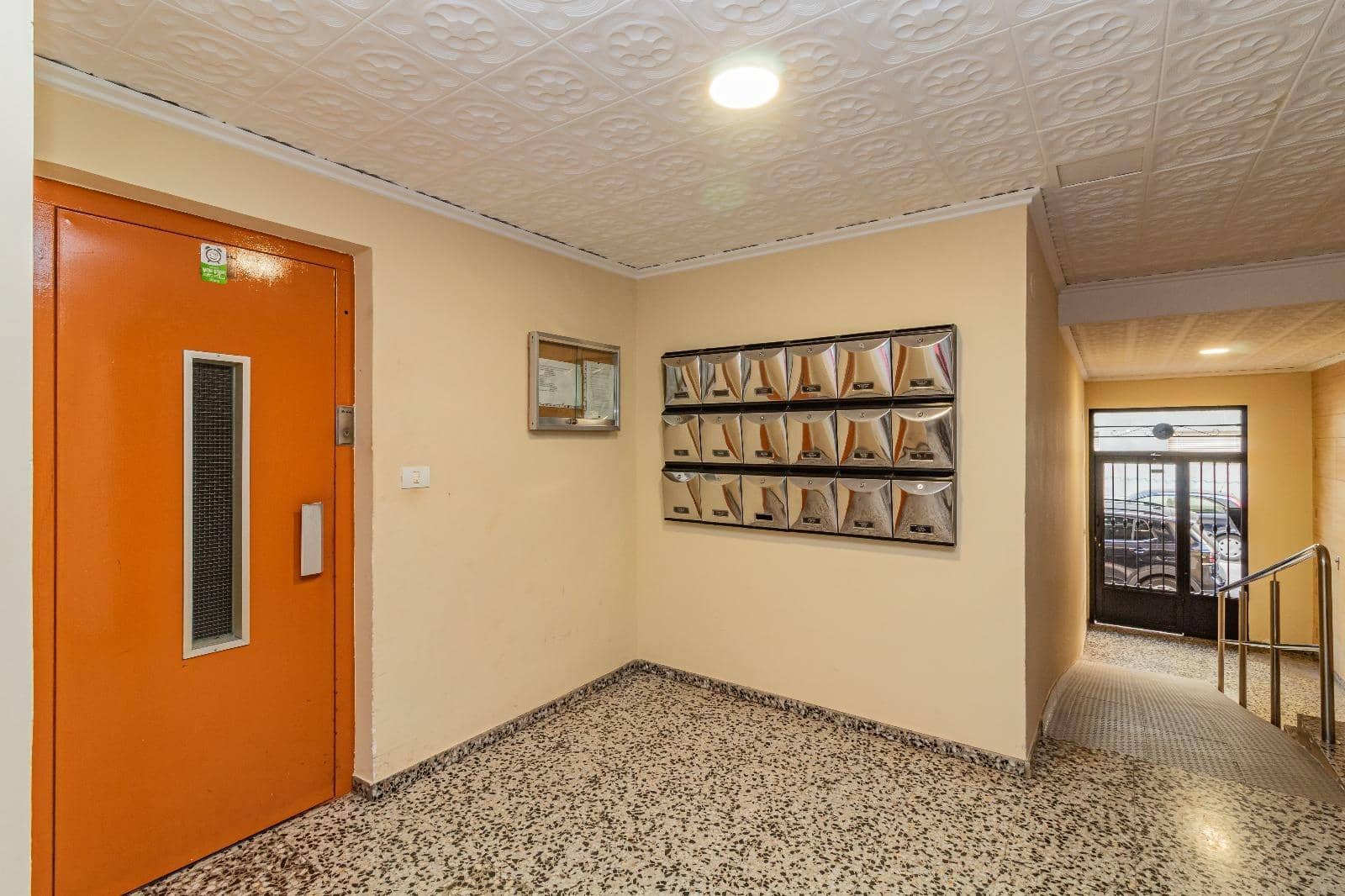 4 bedroom Flat for sale in Castello de la Plana - € 145,000 (Ref: 9085219)