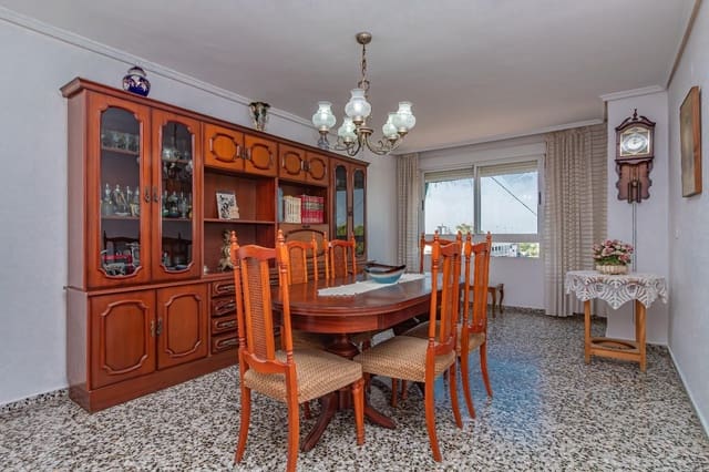 4 slaapkamer Flat te koop in Castelló de la Plana - € 145.000 (Ref: 9085219)