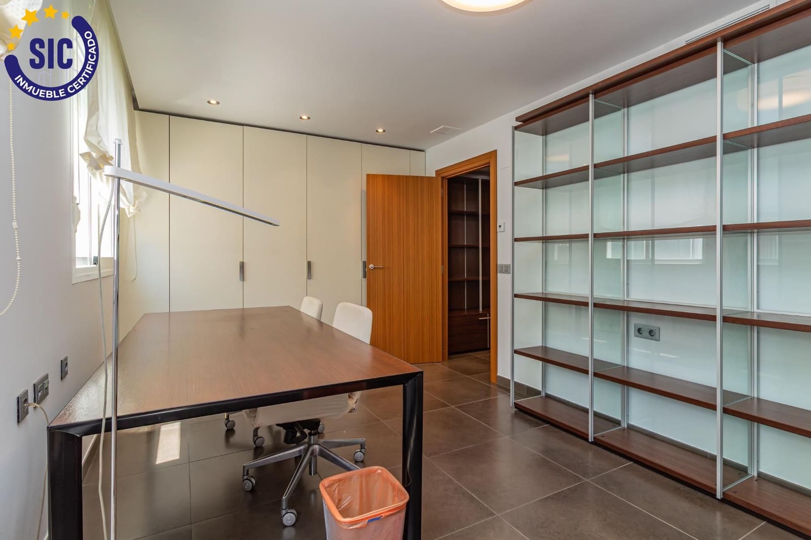 2 bedroom Flat for sale in Castello de la Plana - € 290,000 (Ref: 9107619)