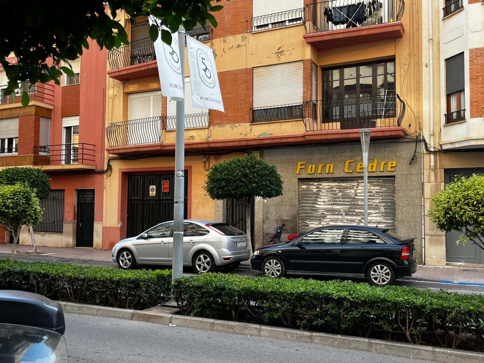 2 bedroom Commercial for rent in Vila-real - € 900 (Ref: 9414053)