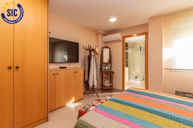 4 soveværelse Penthouse til salg i Oropesa  - € 215.000 (Ref: 9415883)