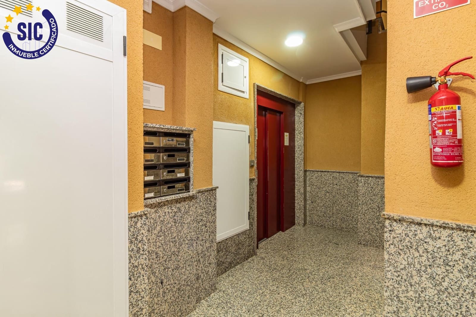 4 soverom Penthouse til salgs i Oropesa  - € 200 000 (Ref: 9415883)