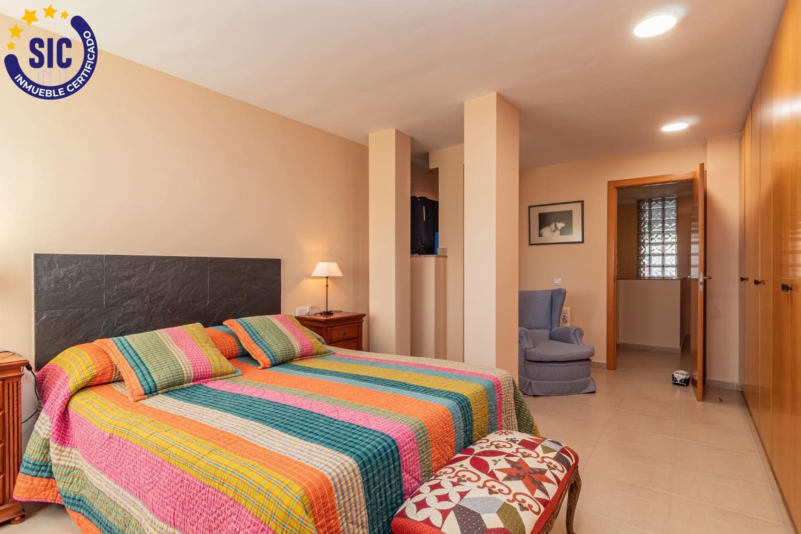 4 bedroom Penthouse for sale in Oropesa  - € 200,000 (Ref: 9415883)