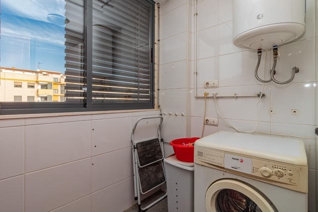 3 bedroom Flat for rent in Oeste, Castelló de la Plana with pool - € 1,200 (Ref: 9415884)