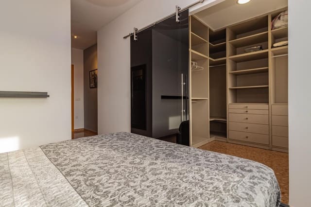 3 bedroom Flat for rent in Oeste, Castelló de la Plana with pool - € 1,200 (Ref: 9415884)